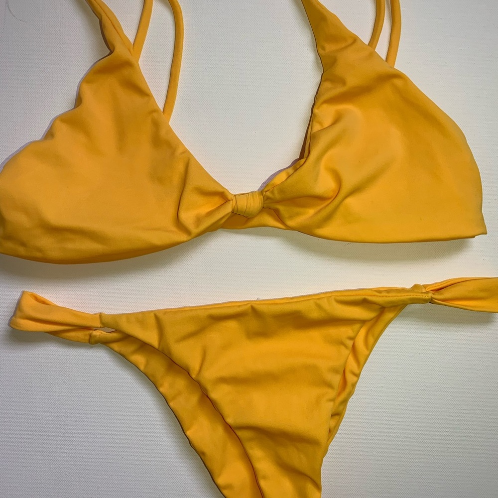 Mahkia Kinis set
